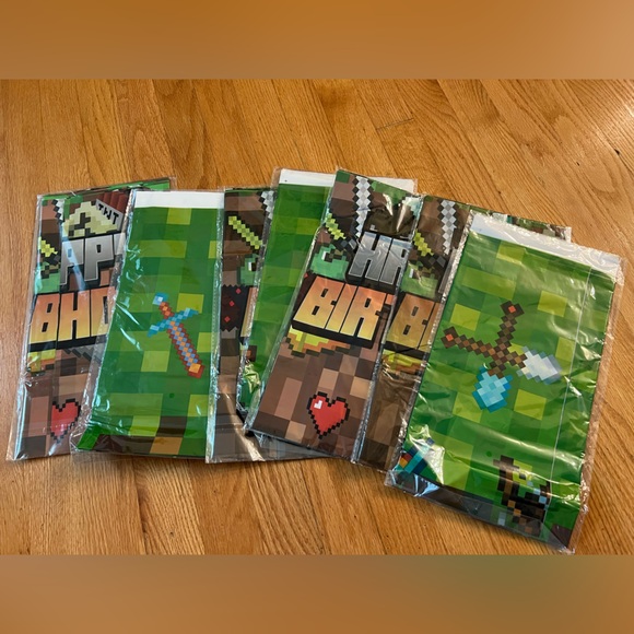 Minecraft | Party Supplies | 7 Minecraft Pixel Art Themed Party ...